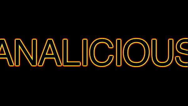 Nonton Linet Slag Fucks Her Ass With A Dildo As Her Pussy Is Pounded thumbnail