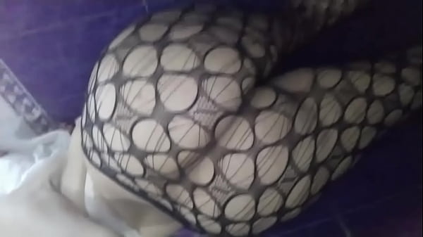 Play MP4 - Amateur Arab Muslim Mommy In Hijab Masturbate Creamy Squirting Pussy Everywhere Quickly On Webcam