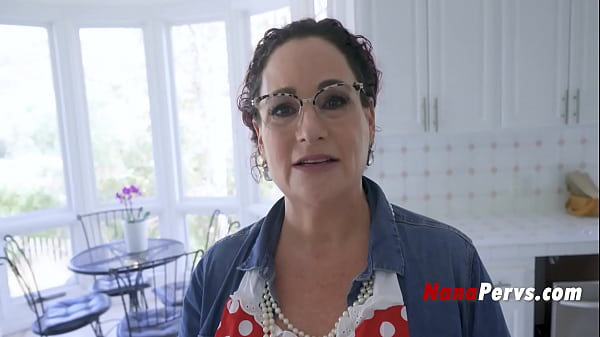 My pornstar step grandma shows me her tricks