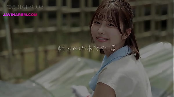 Novinha peituda quer tomar pirocada de desconhecido com legendas 