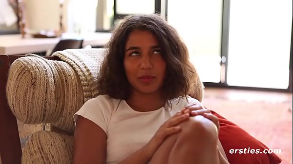 Play MP4 - Ruby Talks Masturbation then Demonstrates