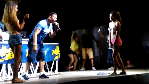 Morra_se desnuda en Spring Break Huatabampito_2018 parte 2