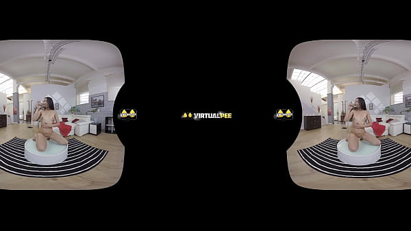 VR_Piss Drinking Pussy Gape