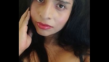 Chica trans peruana masturb&aacutendose rico