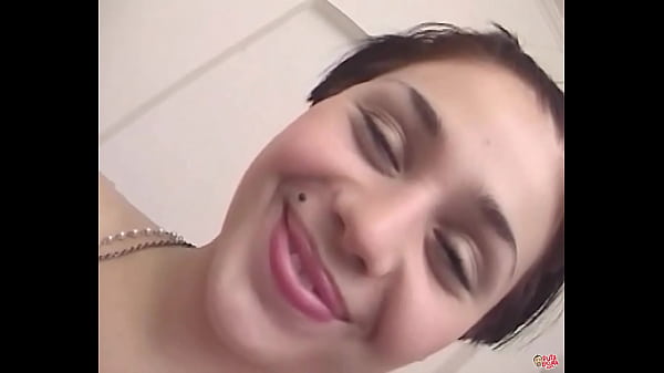 Joakina Hace Maravillas Con Su Boquita Perfecta thumbnail