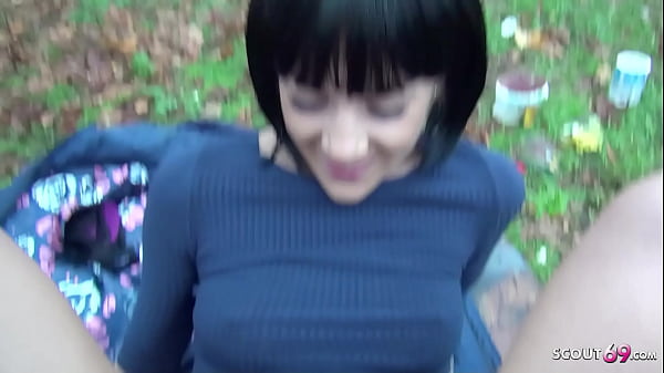 Play MP4 - TEEN LULLU GUN BEI PRIVAT SEX - QUICKY AUF FELDWEG IM AUTO DEUTSCH