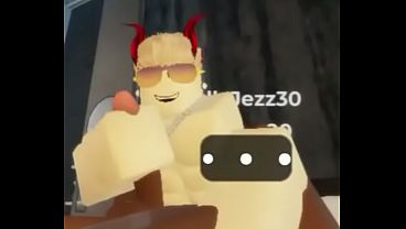 Negro en roblox le jalo la polla mientras me lame el culo