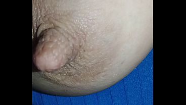 GretaLaDolce - mostra le tette video thumbnail