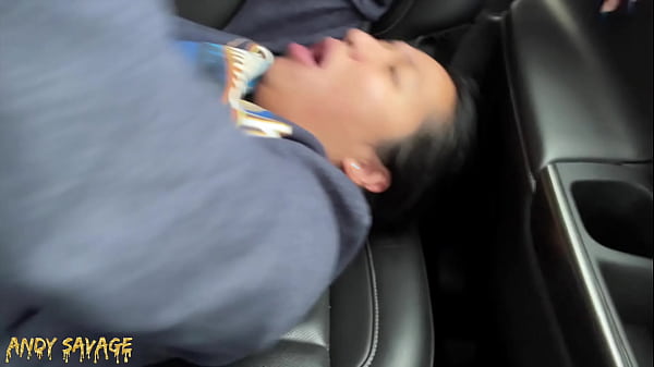Play MP4 - backseat of the car ANAL and THROAT with creampie
