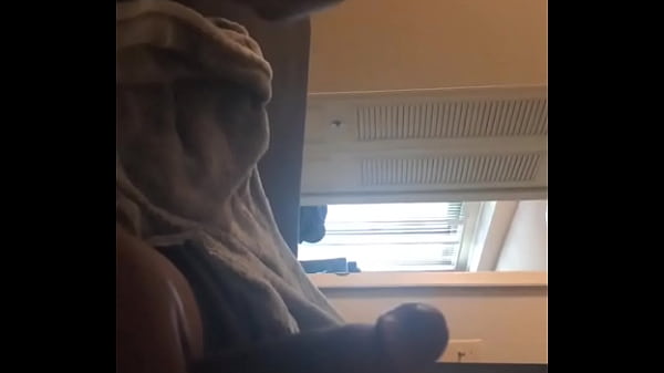 Autumn leigh showing off her head game for her crowd on a bbc