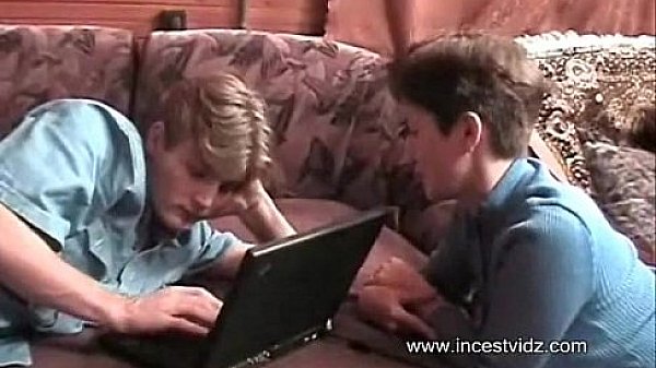 Step son play at computer but come horny mom and convince him to fuck