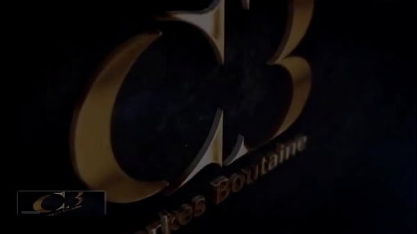 Nonton Breaking Ph Philips Trailer thumbnail