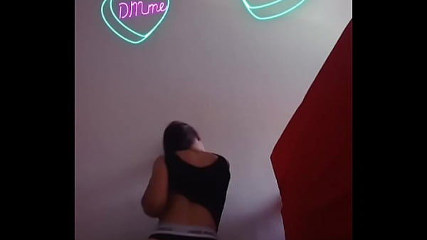 Gosto de ser exibida vem mais machos me comer 