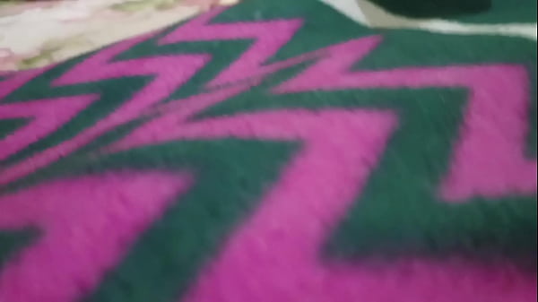 Nonton Indian Bhabhi Cuaght Having Chat With Her Ex Bf And Then Paid The Price!! thumbnail