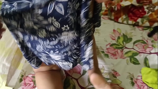 Indian bhabhi cuaght having chat with her ex bf and then paid the price 