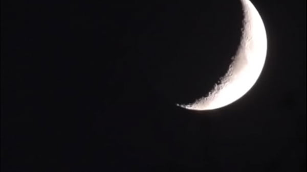 This is a video of the moon it is sfw i hope you like it 