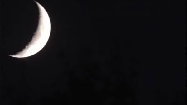 This is a video of the moon it is sfw i hope you like it