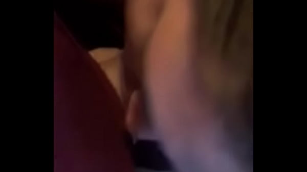 19 year old slut sucking her boyfriends cock