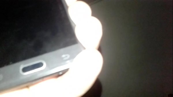 Play MP4 - La graba cuando masturbaba por mi