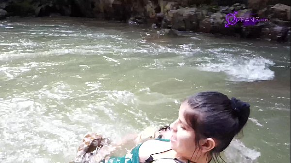 Play MP4 - Exploradora Colombian &lpar;Tatiana Morales&rpar; Lara Croft cosplay