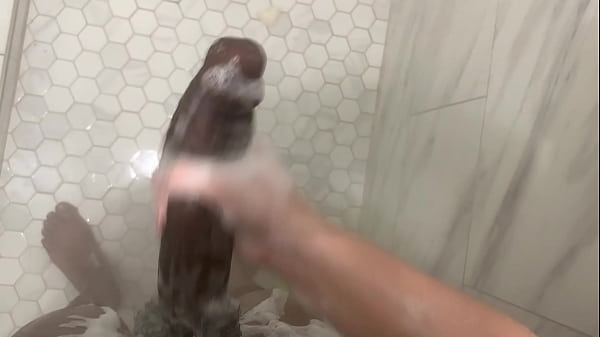 Stepbrother sneaks inbathroom while_stepsister shower she caught himspying_and madehim getin her_ass is so fat and pussy_is so wet she will make_you cum_quick
