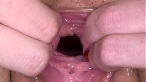 extreme brunette_on the chair