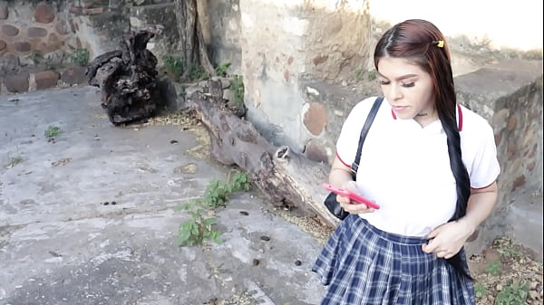 No Quiero Ir A Clases Y Llamo A Mi Novio, Follamos Y Me Hace Un Creampie thumbnail