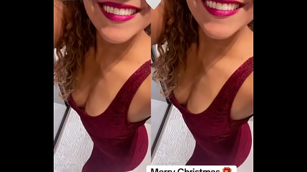 Merry Christmas #brazilian #housewife #sexy #ChristmasDay #brunette #beauty 