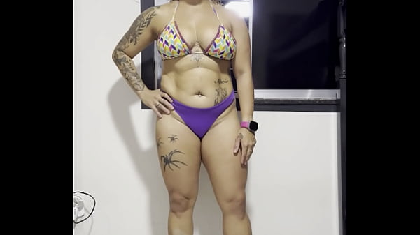 Qual desses biquinis que saiu pra da minha buceta na praia 