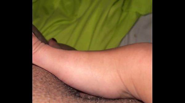 Masturbandome, escucha que rico mi sonido 