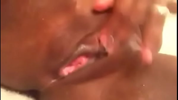 Nonton Kiki Play Time thumbnail