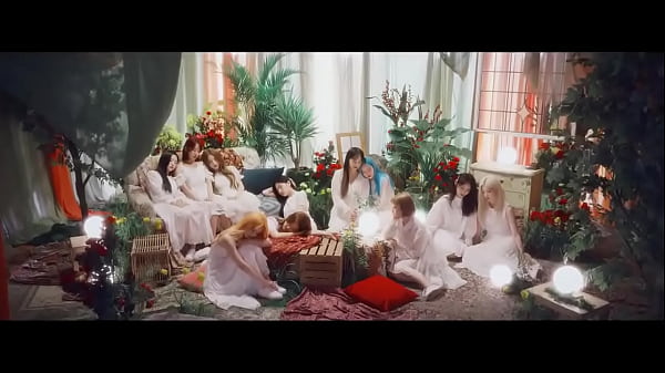 Loona_Star MV_BOYCOTTBBC