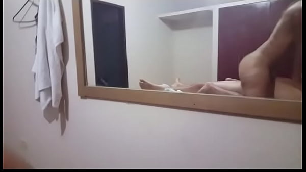 Play MP4 - Encuentro cercano con Luna en Guayaquil