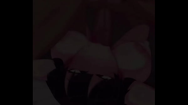 Una se&ntilde;ora makaka se la shupa a un don xd 