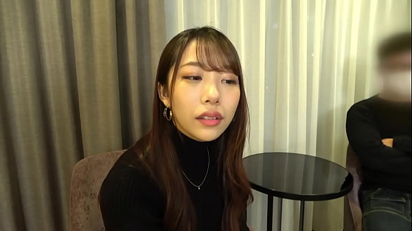 Play MP4 - （えりか&lpar;25&rpar;&sol;プリケツパイパンくびれ美女）最愛の可愛い彼女にサプライズ！「今から来る人とここでSEXして！」