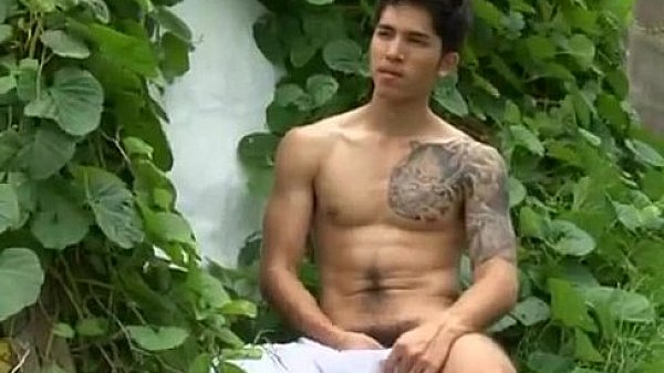 KFM MaGazine Special 25 &ndash; ToFFY SarawuT &ndash; SiX PacK&rsquo;s 