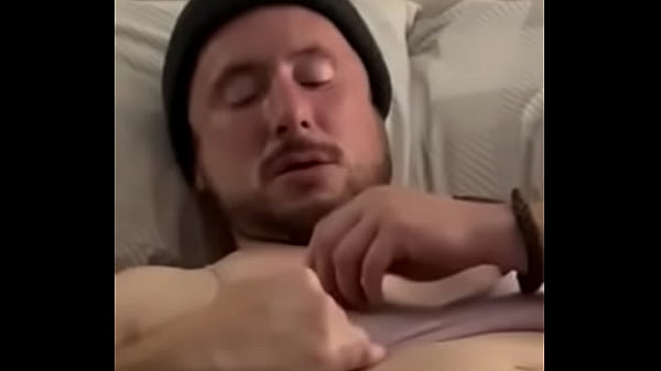 Play MP4 - Sexxxy Soloboy Playing With That Hot and Dirty Cock