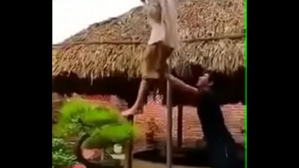 Play MP4 - Tuột quần g&aacute;i xinh