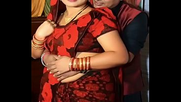 Nonton Desi Bhabhi Hit Romance In Saree thumbnail