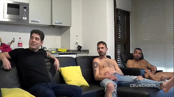 Le Gag Bang De Damien Crosse Et De Ses Potes thumbnail