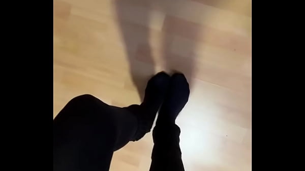 Nonton Hello! &harr;️&bull;more From Nylon On ?#feet #fetish #nylon #nylonfetısh #blacknylon #nylon ... thumbnail