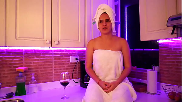 hot babe have an interview and gets horny