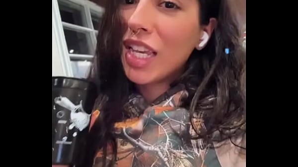 Nonton Cheers To The Past Year And Brazzers Marvinlovetm For Seeing My Potential And Putting My Name On The Map thumbnail