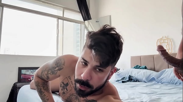 Sendo Arrombado Pelo Boy Parrudo E Pentelhudo thumbnail