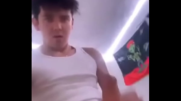 Nunca pens&eacute; que la tuviera de este tama&ntilde;o con m&aacute;s ganas lo desear&iacute;a sex education 