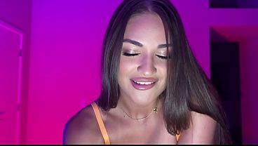 HOT LATINA SQUIRTS ALL OVER WHILE BEING SMASHED BY GIANT COCK