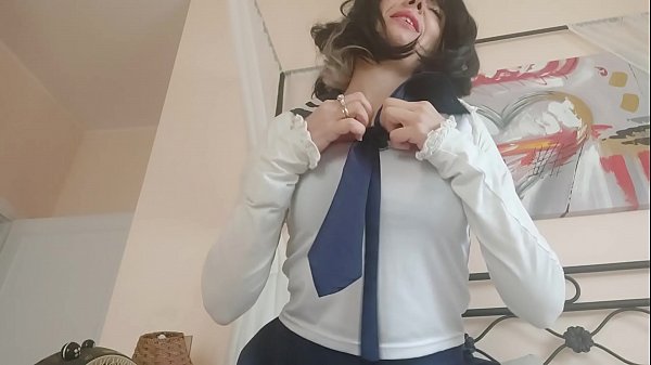 The Student Does Not Only Think Of Studying thumbnail