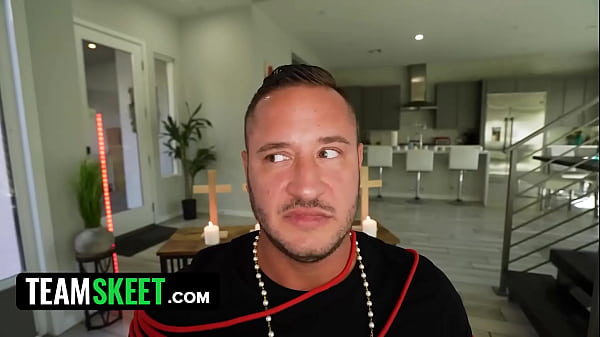 Play MP4 - Three Horny Nuns Fuck the Devil Out of Him