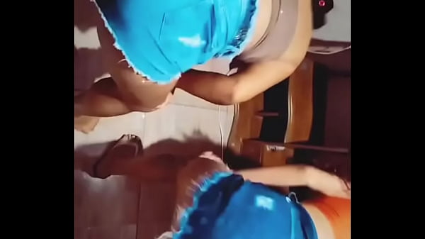 Ela larga o marido em casa e vemdançare da esse belo_rabo pramim