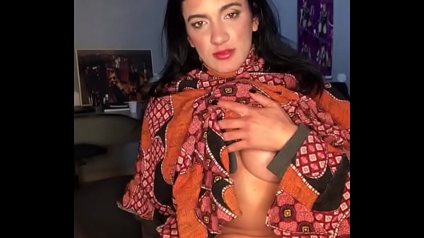 Play MP4 - No escrit&oacute;rio da Sabrina prezotte